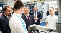 Orbán Viktor avatta fel Jászfényszarun a Thyssenkrupp gyárát