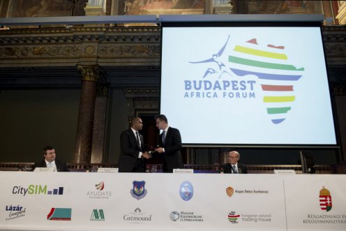 Magyarország külpolitikáját a nyitás jellemzi Fotó: KKM, Kovács Márton
