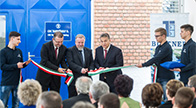 Orbán Viktor a Büttner Kft. új CNC tanműhelyének avatásán