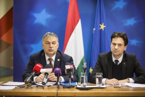 Brüsszelt terheli a felelősség, amiért az elutasított menedékkérők szabadon elhagyhatják nyugat felé Magyarországot Fotó: Szecsődi Balázs/Miniszterelnöki Sajtóiroda