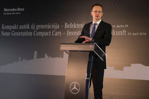 Hungary and every Hungarian can be rightfully proud of the fact that one of the world’s largest and most innovative automotive industry companies has manufactured more than half a million cars in Kecskemét during the past 4 years Photo: Zsolt Burger/Ministry of Foreign Affairs and Trade