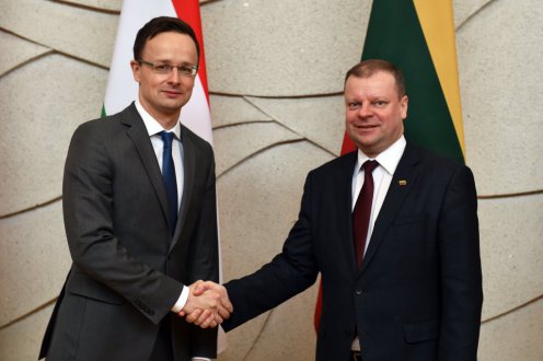 Szijjártó Péter és Saulius Skvernelis litván miniszterelnök Fotó: KKM