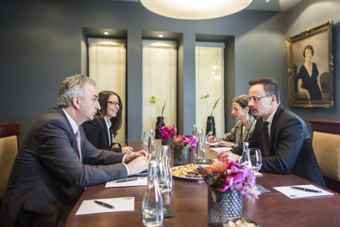 Bosnian Minister of Foreign Trade and Economic Relations in talks with Péter Szijjártó Photo: Balázs Szecsődi