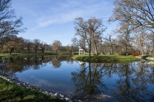 A fehérvárcsurgói Károlyi-kastély parkja Fotó: Bodnár Boglárka/MTI
