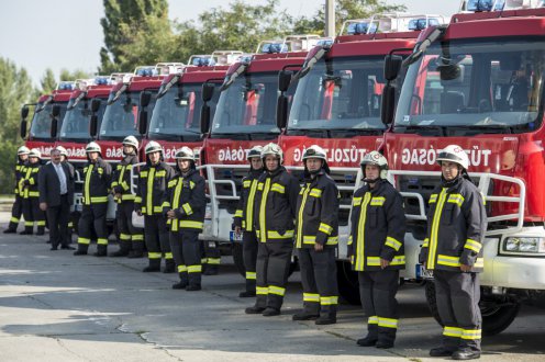 Új, magyar gyártású tűzoltóautókat adtak át Budapesten Fotó: Árvai Károly/kormany.hu