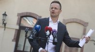 A magyar kormány továbbra is ellenáll a nemzetközi nyomásnak