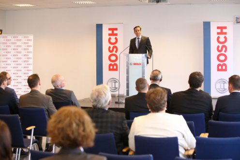 A kormány gazdaságpolitikájának két fő stratégiai célja a munkahelyteremtés és Magyarország újraiparosítása Fotó: Bosch