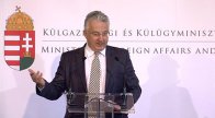 A kormány támogatja a külhoni magyarság autonómiatörekvéseit