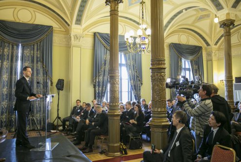 A magyar kormány nemzeti hatáskörben már 2010-től számos olyan jogintézményt vezetett be, amelyekkel hatékonyan vette fel a harcot a feketegazdaság ellen Fotó: Dede Géza/NGM