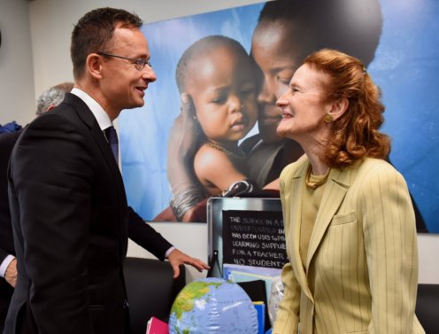 Szijjártó Péter és Henrietta Fore, az ENSZ Gyermekalapjának (UNICEF) főigazgatója Fotó: KKM