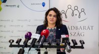 A kormány kiemelten támogatja a magyar fiatalokat