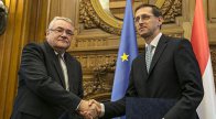 500 millió eurós hitelt nyújt az Európai Beruházási Bank Magyarországnak